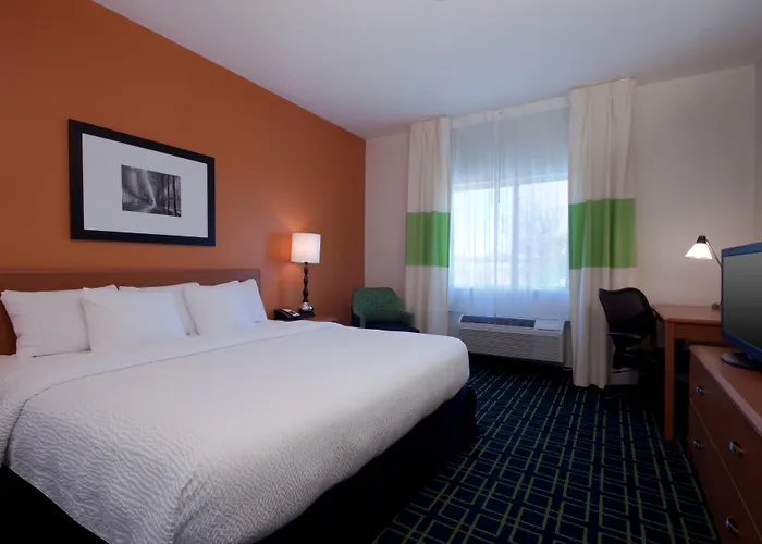 Wingate By Wyndham Hotel 3*