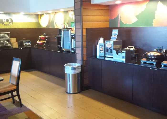 Wingate By Wyndham Hotel