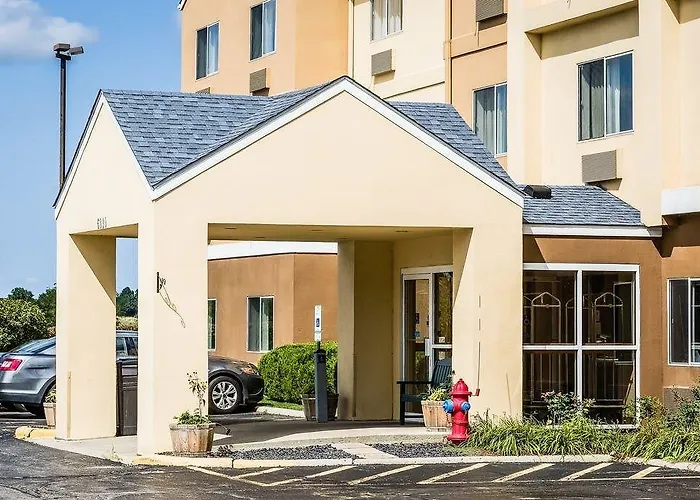 Wingate By Wyndham Hotel